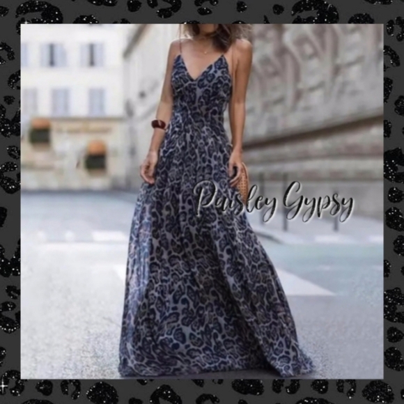 Luxurious Grey Leopard Print Chiffon Maxi Dress - Picture 1 of 11